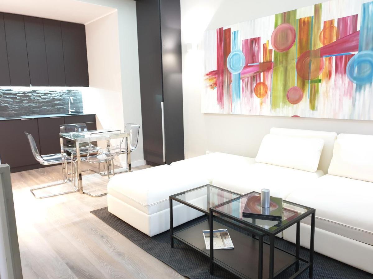 Jewel Apartment Vista Duomo 100M Milan Exterior photo