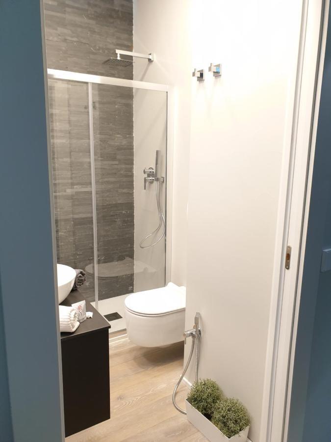 Jewel Apartment Vista Duomo 100M Milan Exterior photo